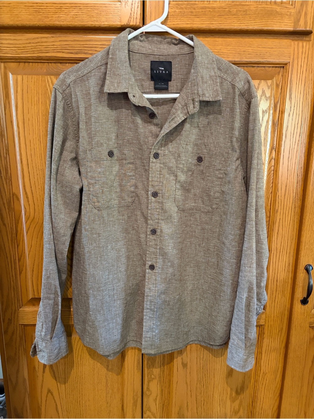 SITKA Lightweight Button-Up Shirt in Heathered Brown